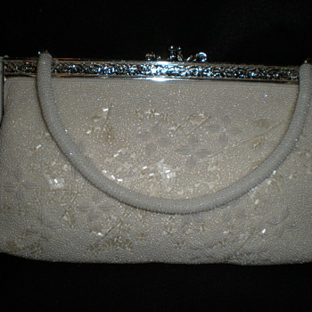 beaded bag "Guaranteed Handmade Tokoyo"