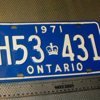 Ontario License Plates 1971,1972