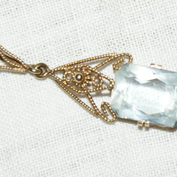 A very delicate pendant  - Fine Jewelry