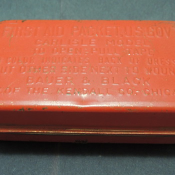 WWII First Aid Packet, U.S. Gov't - CARLISLE MODEL