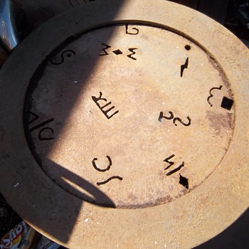 WHAT IS THIS? Sundial thing?