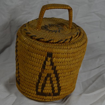 Small Arrowhead Design Basket Native American
