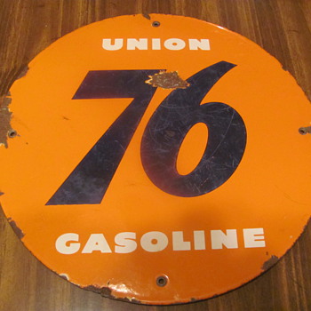 Union 76 porcelain gas pump plate