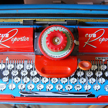My Vintage Toy Typewriter Collection