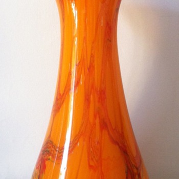 Large tango wave vase with reference to earlier posts - Art Glass