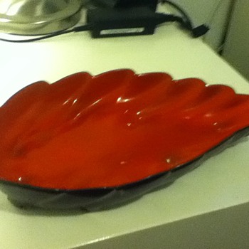 Frankoma  leaf serving dish 