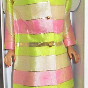 Midnight Color Magic with low color face wearing All That Jazz - Dolls