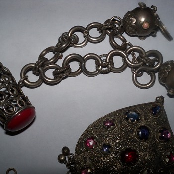 Estrucan bracelet