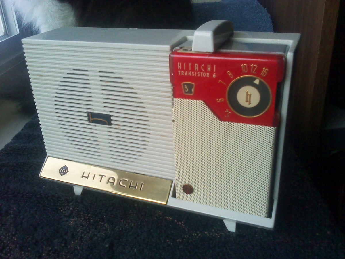 Hitachi TH666 transistor radio Collectors Weekly