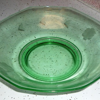 VINTAGE FRUIT BOWL