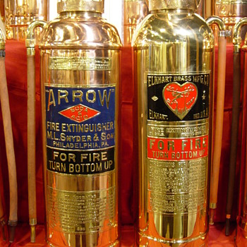 FIRE FIGHTING COLLECTIBLES - Firefighting
