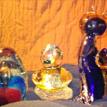 These were in someones (LOST) unclaimed baggage at air port I decided to just keep them dont have time to research.