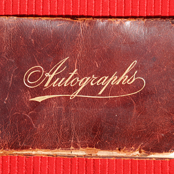 Stars of the stage autograph book (1905-08) with Enrico Caruso - Photographs