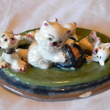 porcelain kittens display piece - Figurines
