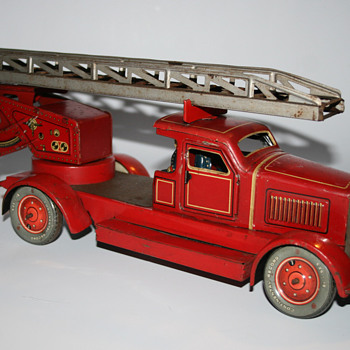 Distler Fire truck wind up toy - Model Cars