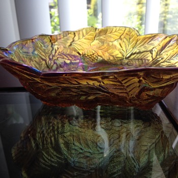 Carnival Bowl or Fenton glassware Yellow - Glassware