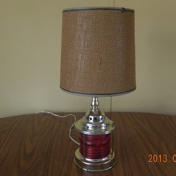 red base lamp 1970's??