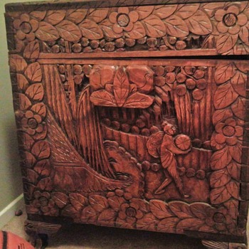 Chinese Camphor Chest - Furniture
