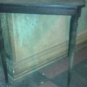 Corner Table age is the question - Furniture