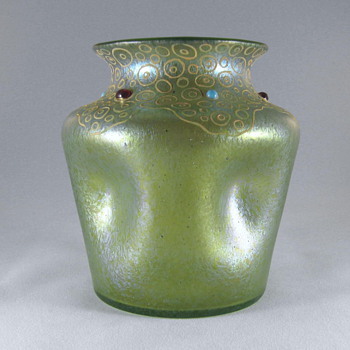 Loetz pinched Ciselé vase with enamel and cabochons. - Art Nouveau