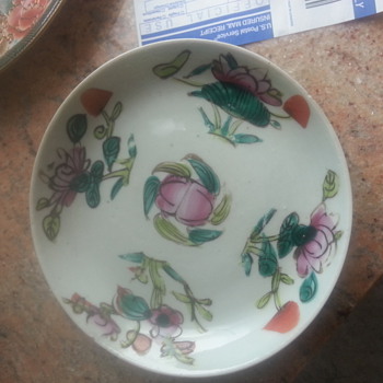 Unusually old antique Chinese plates