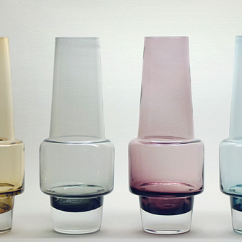 Rocket vases by Inge Samuelsson, SEA Glassworks Kosta 1960s. - Art Glass