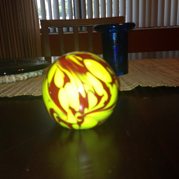 art glass paperweights blenko? - Art Glass