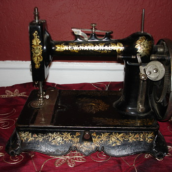 SEWING MACHINE