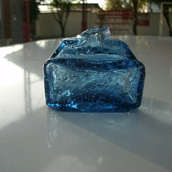 blue inkwell