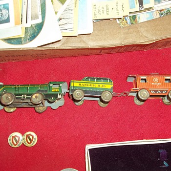 PRESSED TIN WIND UP TRAIN