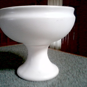McCoy "Floraline" Matte White Pedestal Planter / USA #461 - Art Pottery