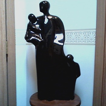 Henry Moore Inspired Family Group Figure / Black Ceramic / Unknown Maker and Age - Art Pottery
