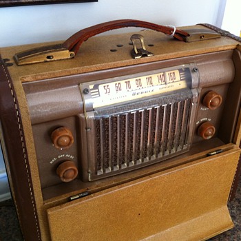1947-1949 Bendix Portable Radio