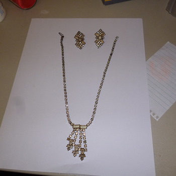 rhinstone necklace/ ear rings