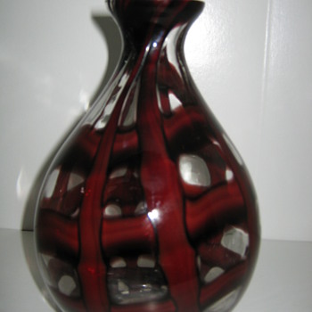 Kralik Oxblood webb dsgn art glass vase - Art Glass