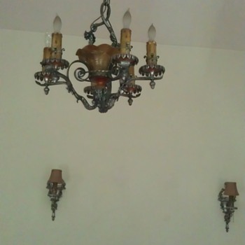 Lion Electric Mfg 1925 Chandelier & matching wall sconces - Lamps