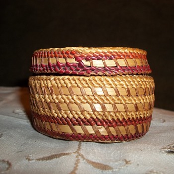 Native American Makah Basket  - Native American
