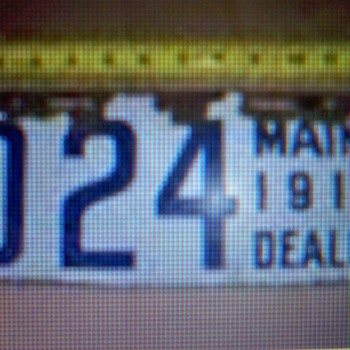 1915 Maine Dealers Plate...Found with metal detector - Signs