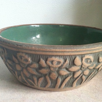 Early Robinson Ransbottom Bulb Bowl - Art Pottery