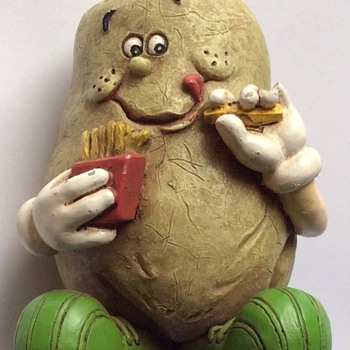 Potato man sculpture ? - Figurines
