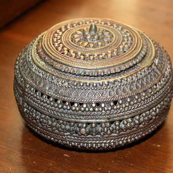 Beautiful Metal Box - silver plated brass? where's it from?