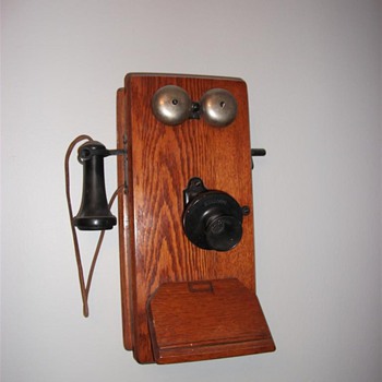 Everybody in the Midwest has at least one... - Telephones