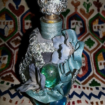Perfume bottle