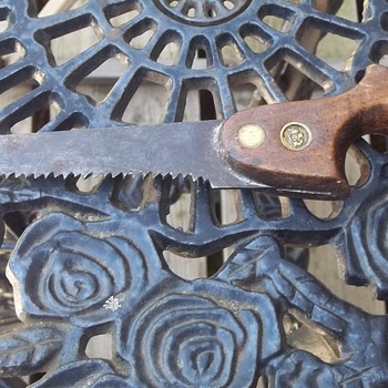 Small Hand Saw with Lion & Unicorn Coat of Arms Medallion Split Nut  Screw