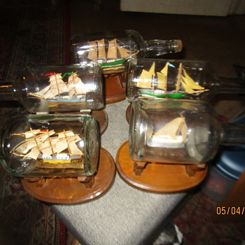 Ships in bottles - Toys