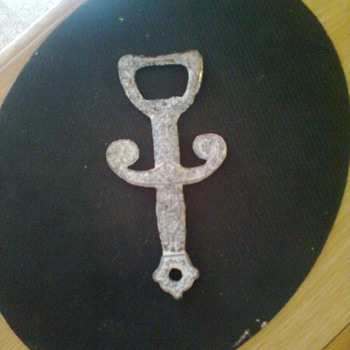 Foend this on the beach, did not clean it. - Breweriana