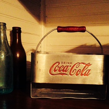 Post war 6 bottle Coca Cola carrier - Coca-Cola
