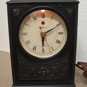Telechron/GE Model AB7B02 "Autolarm" - Art Deco