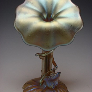 LOETZ II-7511: A DIFFERENT KIND OF JIP. - Art Nouveau