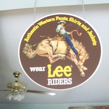 Lee Riders sign - Signs